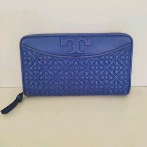 Tory Burch‎ Solid Blue Quilted Leather Zip Around Large Wallet Long Clutch Logo